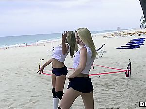 trio teen sweethearts catch a phat cumbot on the beach